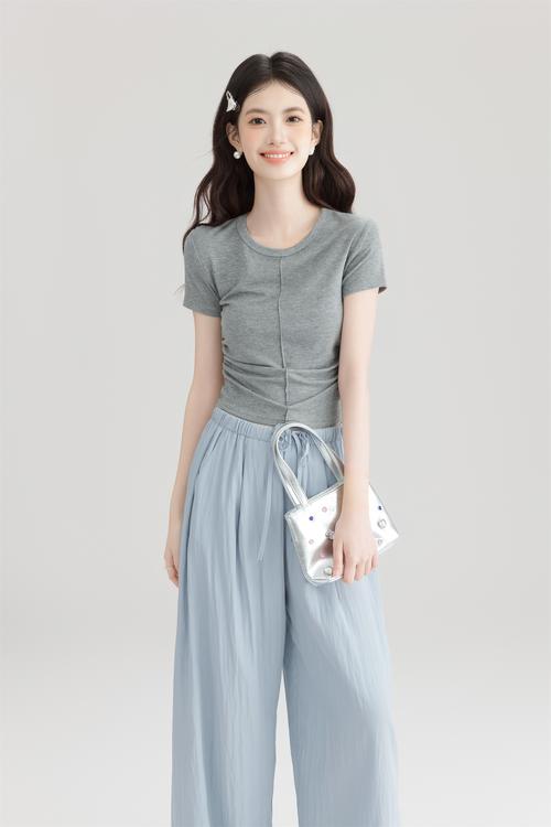 什么样的t恤显瘦