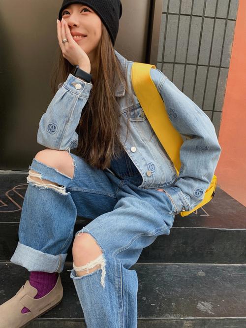 牛仔背带裤外套怎么搭配图片大全