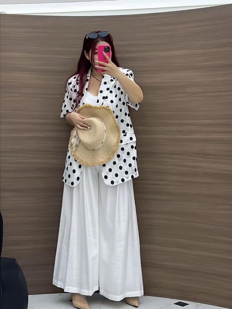 上身胖的女孩子怎么搭配衣服