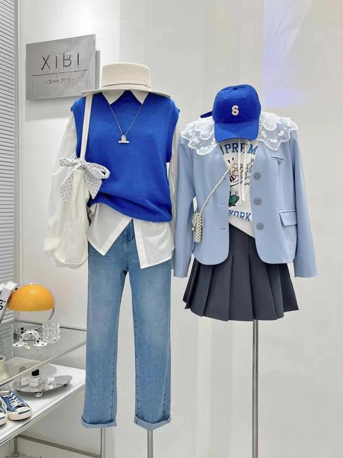 蓝色配什么色最好看