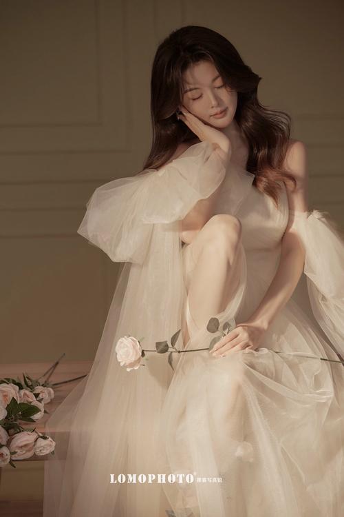 白色纱裙配什么鞋子