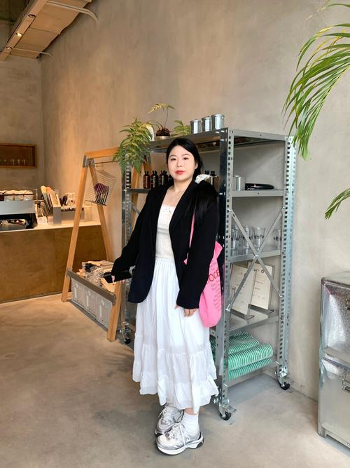 胖mm春季怎么搭配衣服