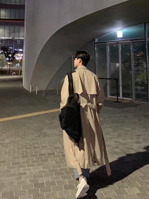 韩国男生春天怎么搭配衣服