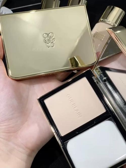 娇兰黑钻粉饼最新款