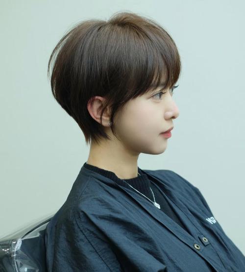 瘦的人适合什么发型