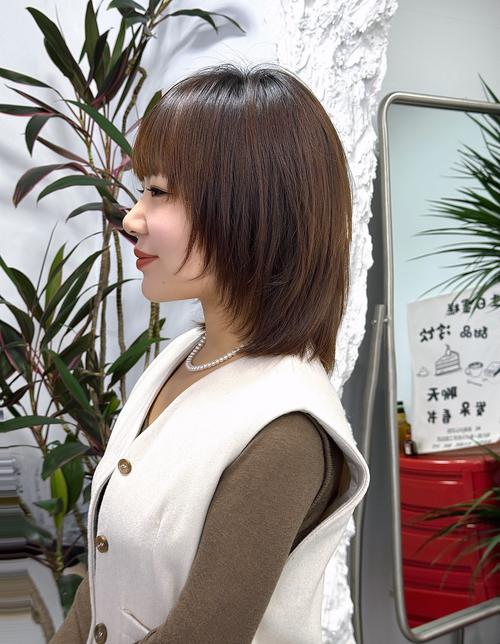 瘦的人适合什么发型