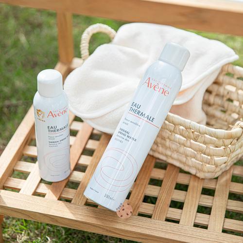 雅漾喷雾最新款包装