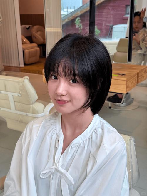 短圆脸适合什么刘海