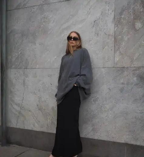 灰色短袖配什么外套