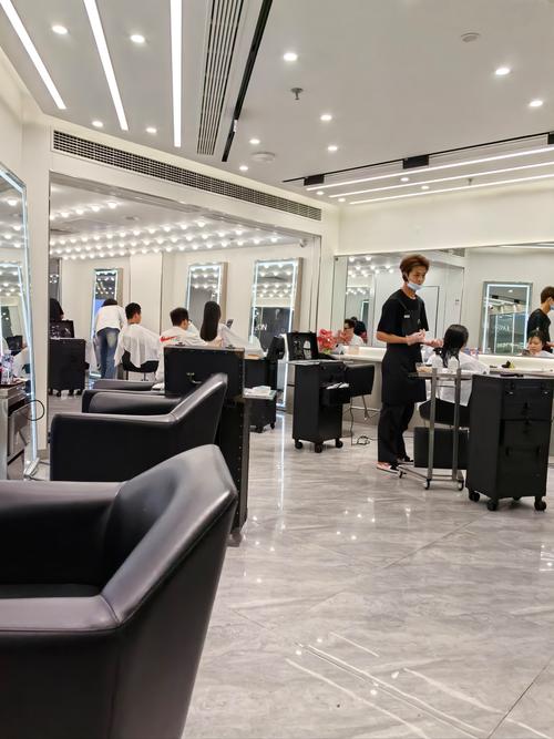 美发店最新模式