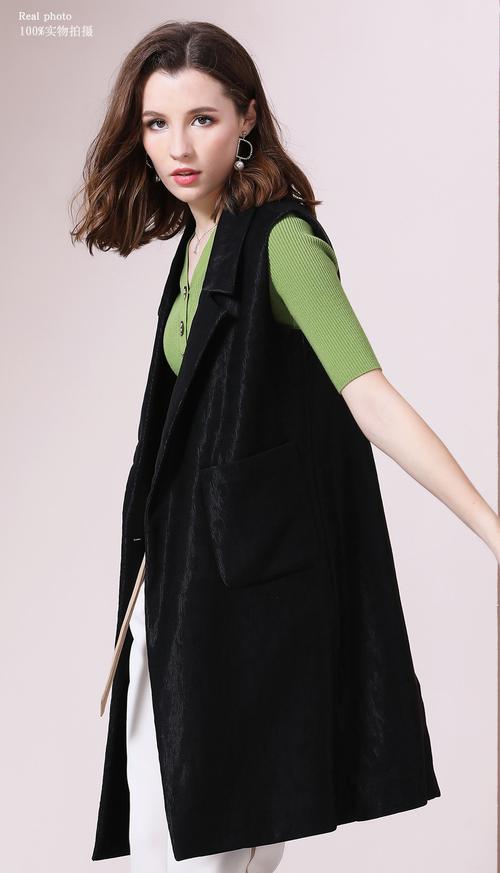 长款的背心怎么搭配图片