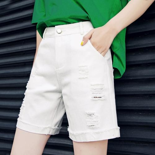 白色破洞短裤怎么搭配