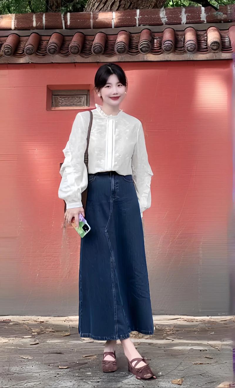 白衬衫牛仔裙怎么搭配外套