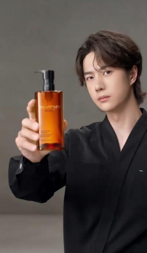 植村秀最新代言人