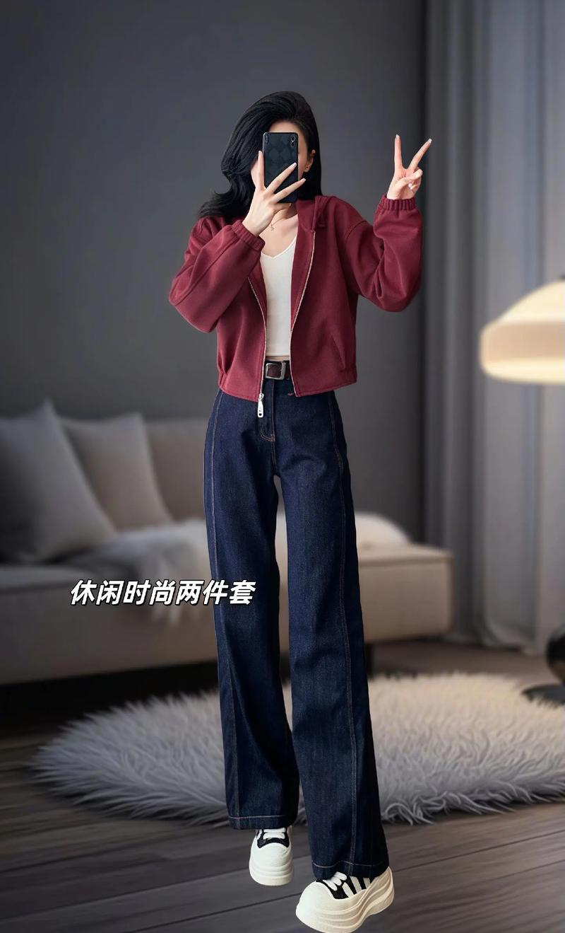 卫衣运动风格怎么搭配