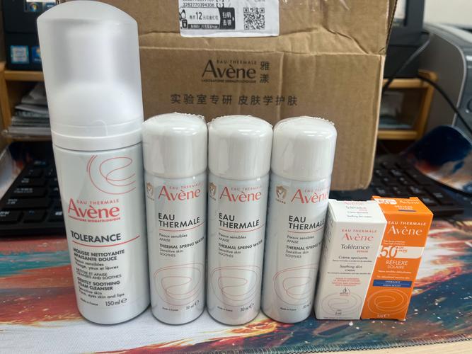 雅漾喷雾最新包装