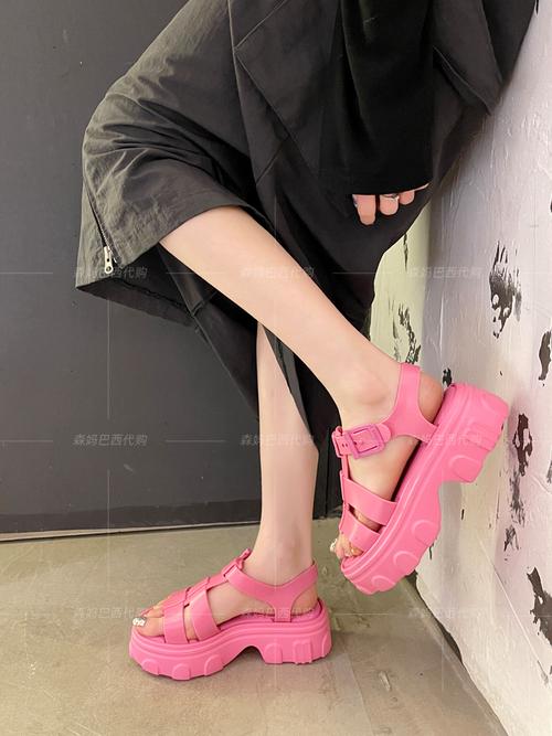 梅丽莎果冻鞋怎么搭配