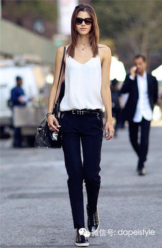 没胸怎么搭配衣服