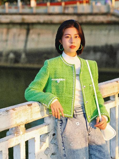 绿色毛线外套怎么搭配图片大全