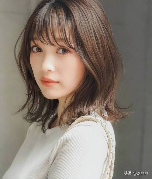 长额头适合什么刘海