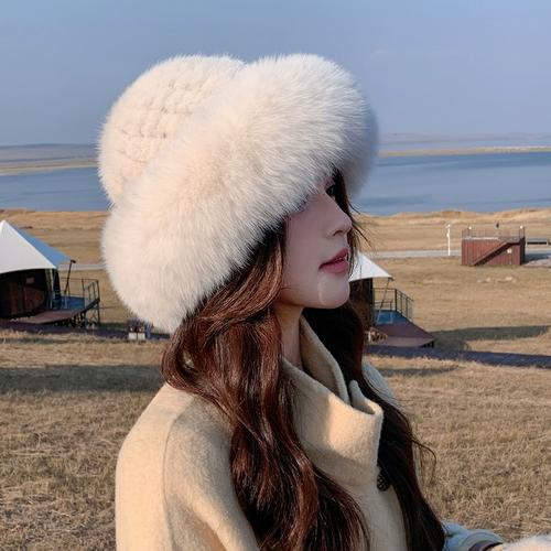 皮草配什么帽子好看