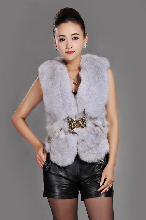 狐狸短款背心怎么搭配图片