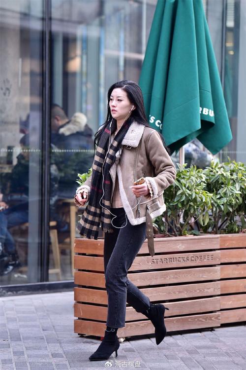 短靴配什么裤子图片