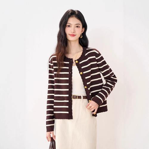 黑白毛衣外套怎么搭配图片大全