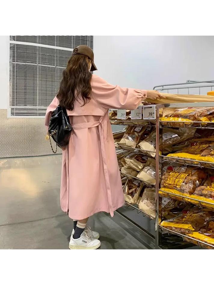 粉色蕾丝风衣怎么搭配