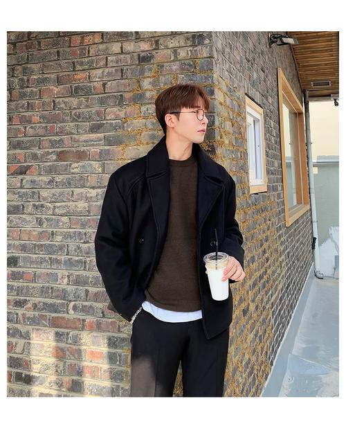 短款男士风衣怎么搭配好看