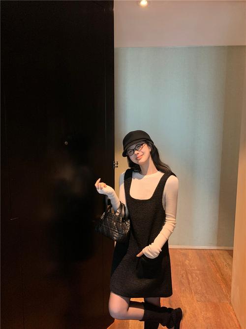 穿背心裙子怎么搭配图片