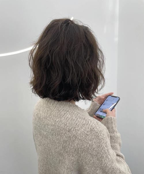 短发能烫什么发型