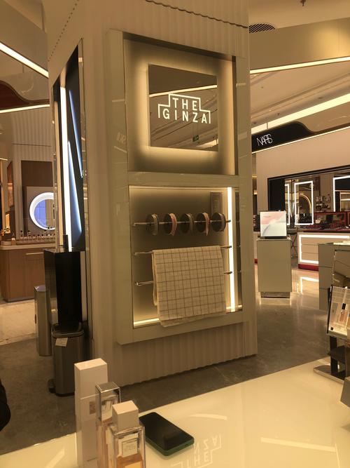 美肤宝形象柜最新