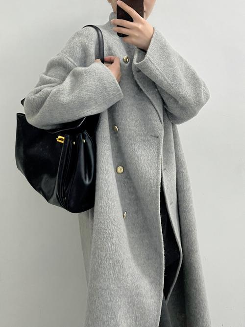 长款灰色大衣怎么搭配图片