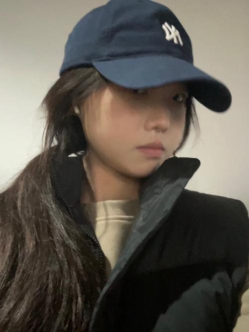 藏青色帽子怎么搭配图片