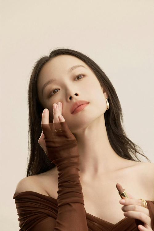 兰蔻最新唇膏广告