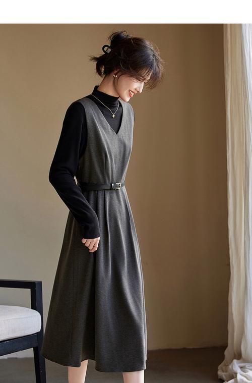 A版毛呢背心裙怎么搭配