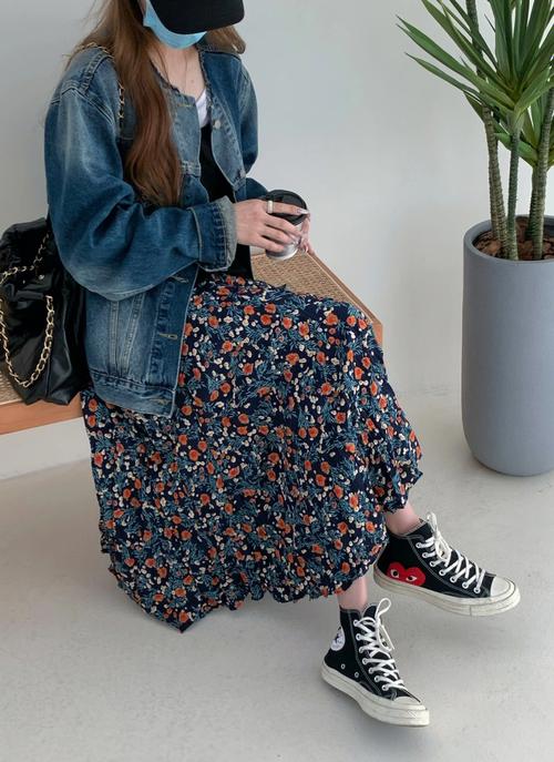 碎花包怎么搭配什么外套