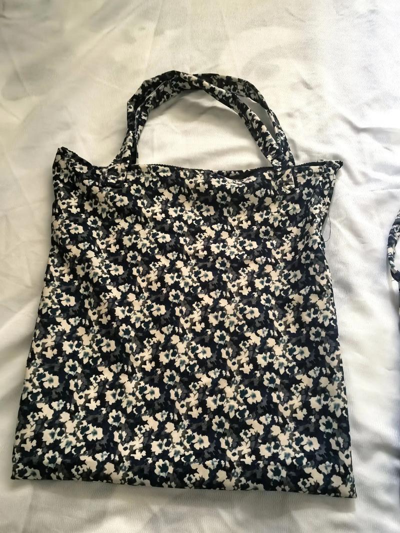 碎花包怎么搭配