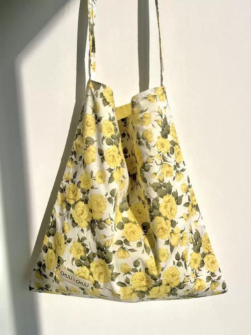 碎花包怎么搭配