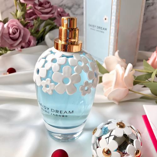 雏菊最新款香水