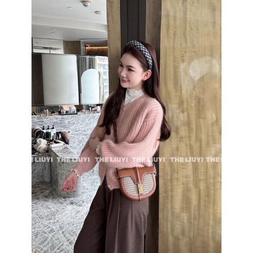 女装厚毛衣外套怎么搭配