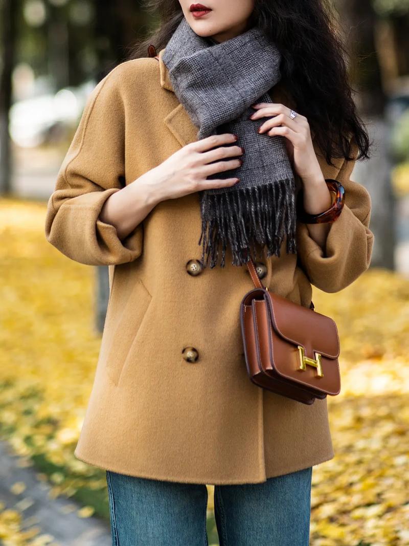 驼色适合什么年龄