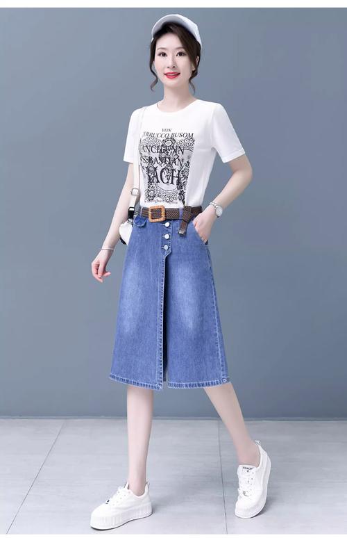 牛仔裤裙怎么搭配鞋子好看