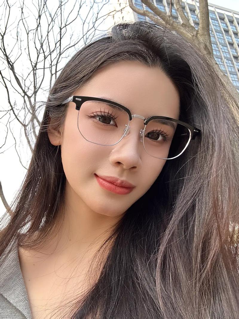 眼镜框什么样的好看