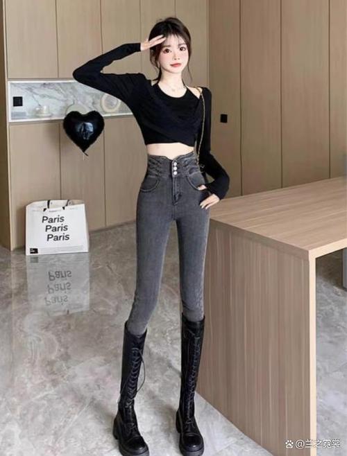 紧腿裤怎么搭配