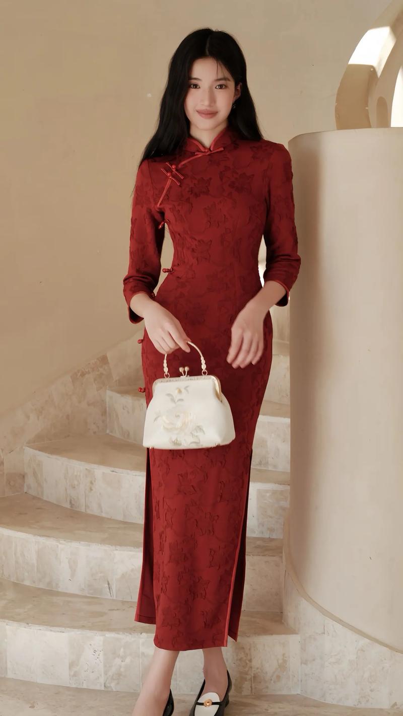 红色旗袍怎么搭配头饰