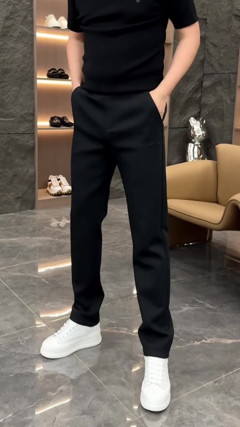 黑色男士休闲裤怎么搭配鞋子