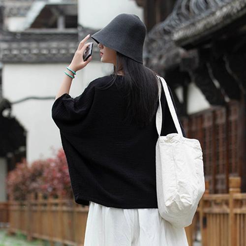 黑色棉麻t恤怎么搭配