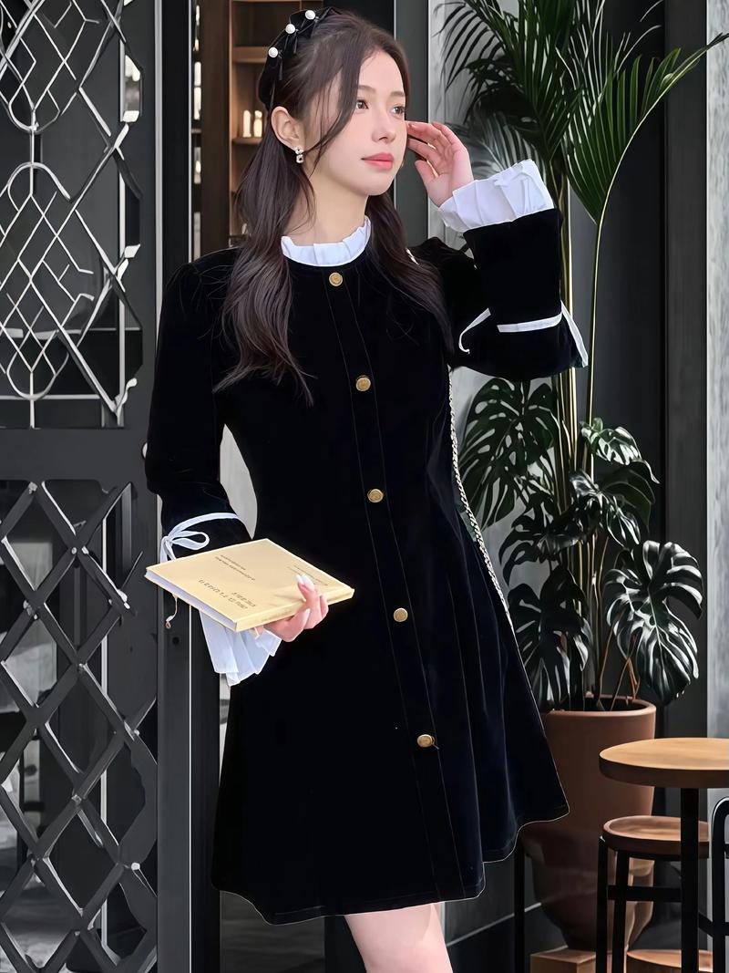 黑色的短裙怎么搭配图片欣赏